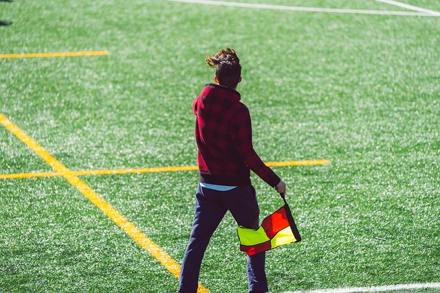 关键头球让 关键头球让